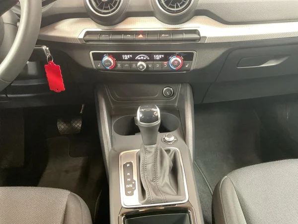 AUDI Q2 (2024) — foto 17 van 22