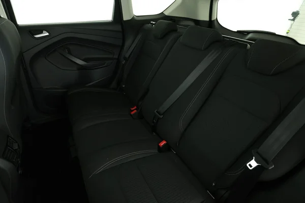 Ford Kuga (2018) — foto 5 van 16