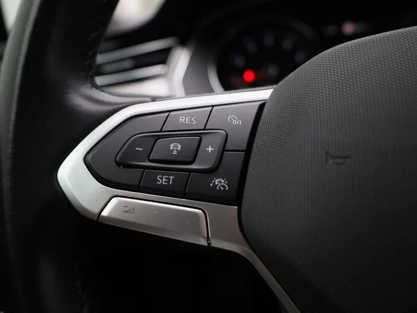 Volkswagen Passat (2024) — foto 11 van 37