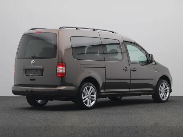 VOLKSWAGEN Caddy Maxi Life 2PLC (2014) — foto 10 van 17