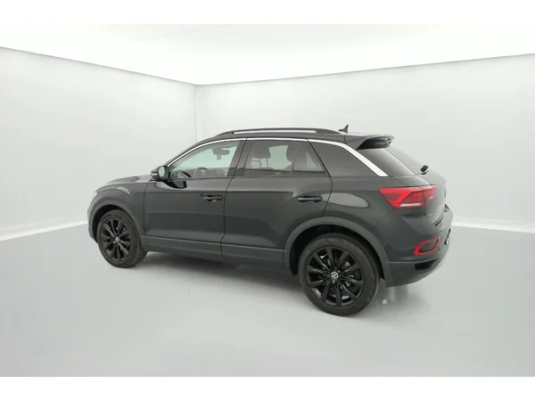 VOLKSWAGEN T-Roc (2022) — foto 36 van 36