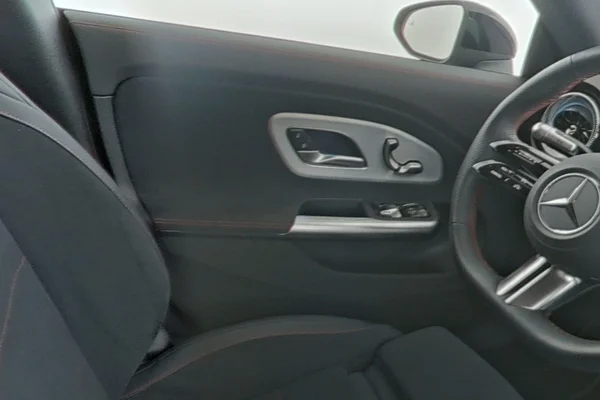 Mercedes-Benz CLA (2026) — foto 8 van 22