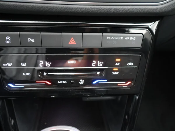 VOLKSWAGEN T-Cross (2025) — foto 13 van 24
