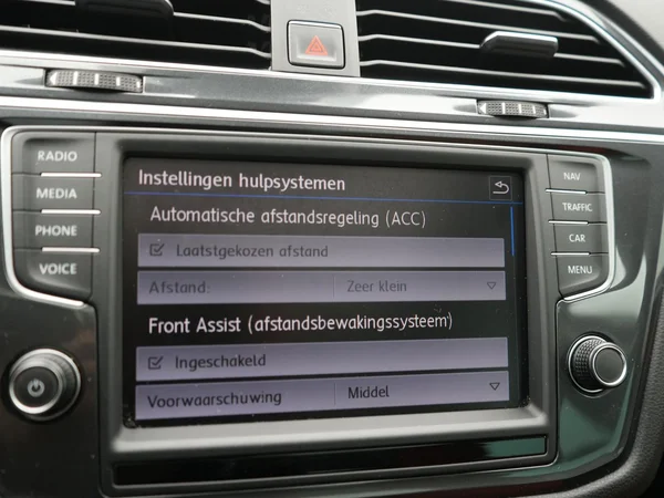 VOLKSWAGEN Tiguan Dsl (2016) — foto 24 van 31