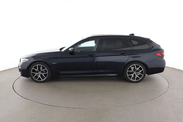 BMW 5-serie (2021) — foto 9 van 16
