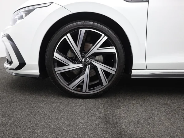 VOLKSWAGEN Golf VIII (2023) — foto 3 van 20