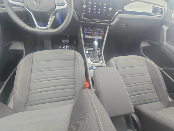 VOLKSWAGEN Touran (2026) — foto 21 van 24