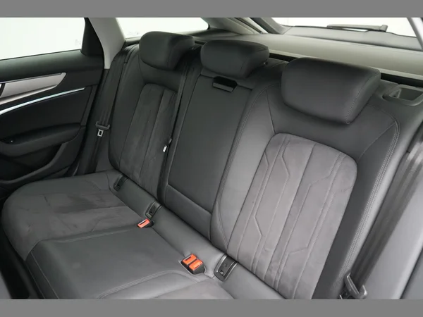 AUDI A6 Avant (2024) — foto 19 van 31