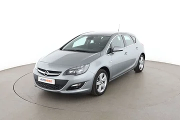 Opel Astra cc7f2a6d-a12b-48df-bf4e-17d818fecdb5