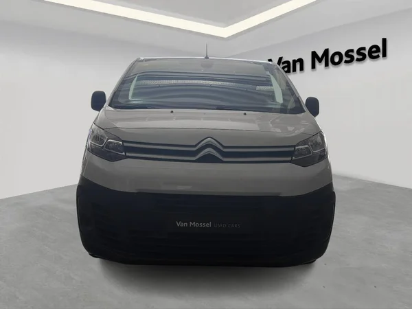 Citroën Jumpy (2020) — foto 9 van 16
