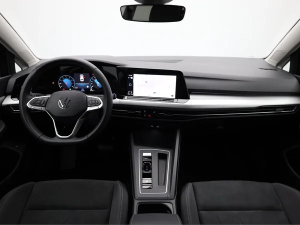 VOLKSWAGEN Golf VIII SW (2024) — foto 19 van 20