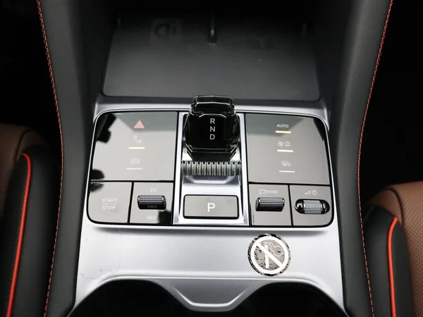 BYD SEAL U (2025) — foto 10 van 34