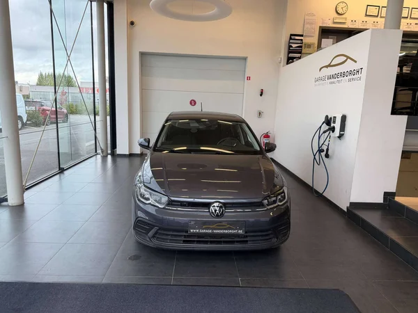Volkswagen Polo (2022) — foto 10 van 17