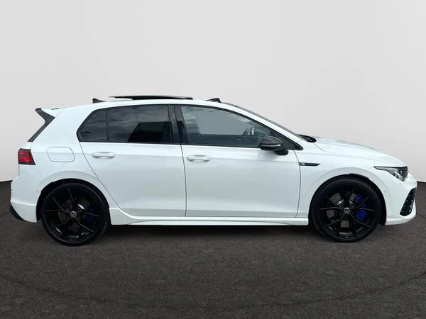 VOLKSWAGEN Golf VIII R (2023) — foto 21 van 24