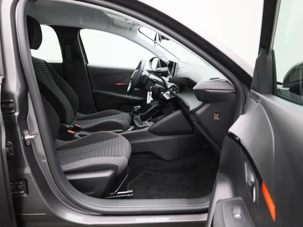 Peugeot 208 (2023) — foto 25 van 36
