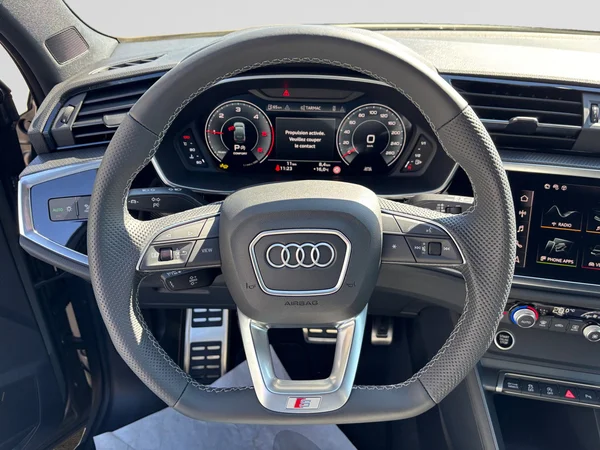 AUDI Q3 Sportback (2025) — foto 6 van 21