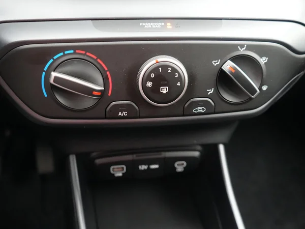 Hyundai i20 (2024) — foto 8 van 20