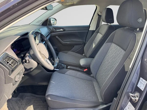 VOLKSWAGEN T-Cross (2026) — foto 2 van 24