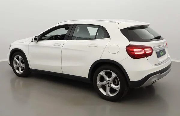 Mercedes-Benz GLA (X156) (2018) — foto 22 van 28