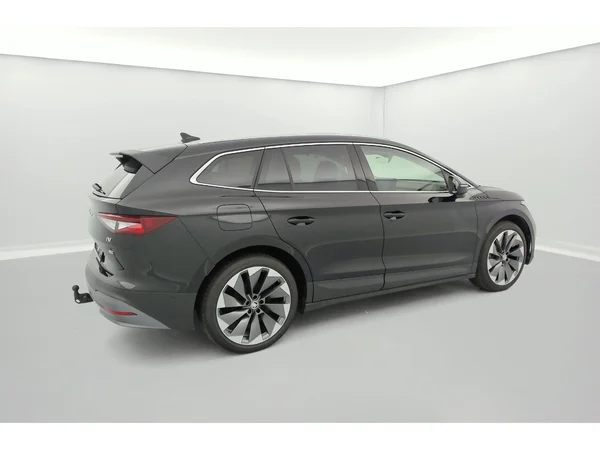 SKODA Enyaq (2022) — foto 35 van 37