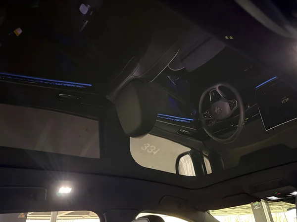 VOLKSWAGEN ID.7 Tourer (2025) — foto 10 van 24