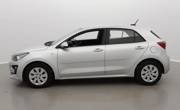 Kia Rio (2021) — foto 12 van 29