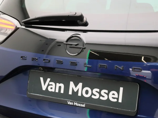 Opel Crossland (2022) — foto 29 van 38