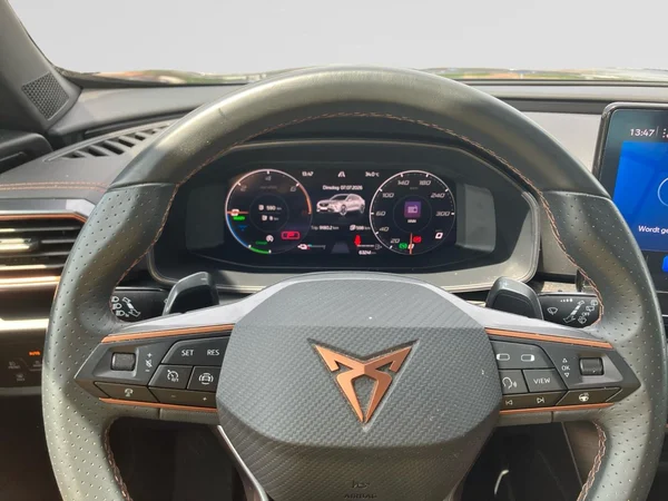 CUPRA Formentor e-Hybrid (PHEV) (2024) — foto 7 van 24