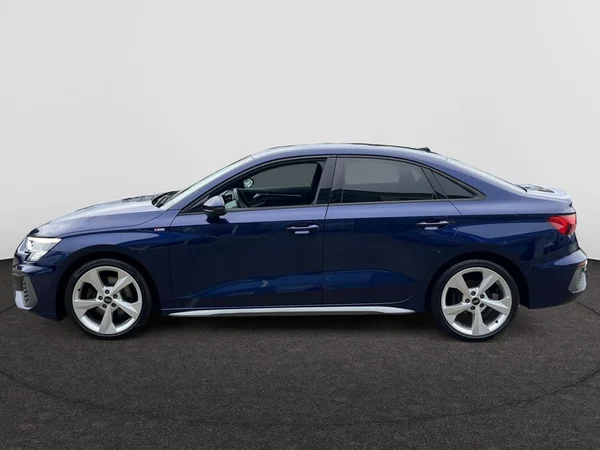 AUDI A3 Sedan (2022) — foto 9 van 21
