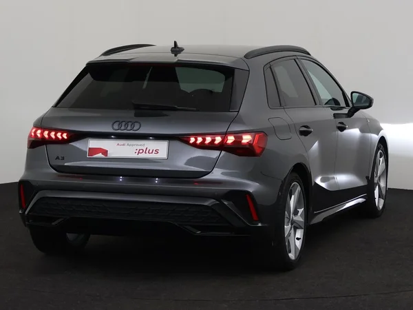AUDI A3 Sportback (2025) — foto 9 van 18