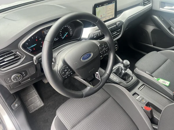 Ford Focus (2018) — foto 19 van 19