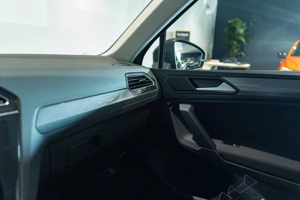Volkswagen Tiguan (2022) — foto 31 van 37