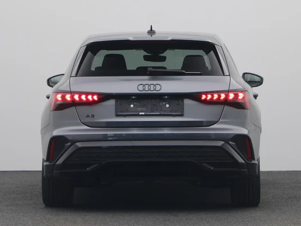 AUDI A3 Sportback PHEV (2025) — foto 22 van 25