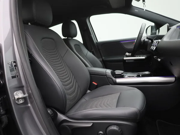 Mercedes-Benz EQA (2024) — foto 30 van 43