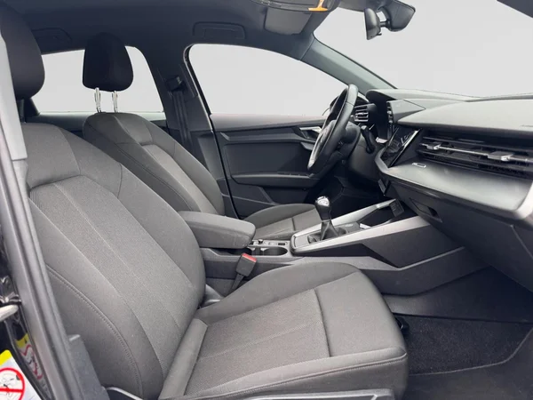 AUDI A3 Sportback (2022) — foto 8 van 24