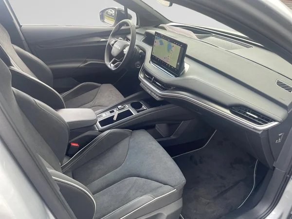 SKODA Elroq (2025) — foto 3 van 20