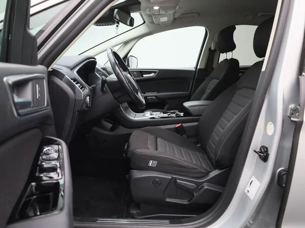 Ford S-Max (2022) — foto 3 van 41