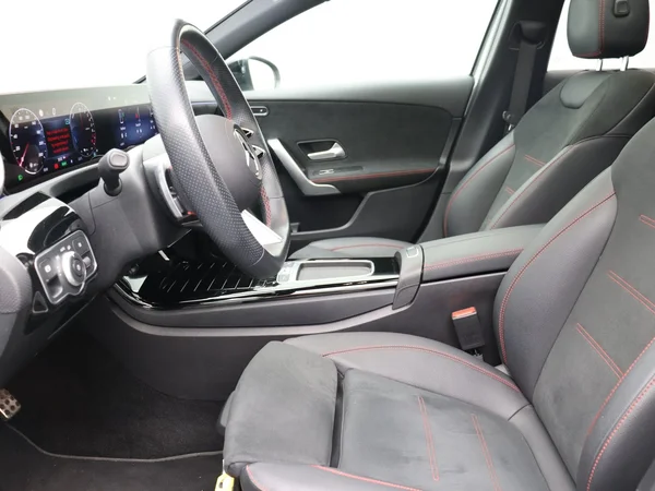 Mercedes-Benz A-Klasse (2023) — foto 6 van 24