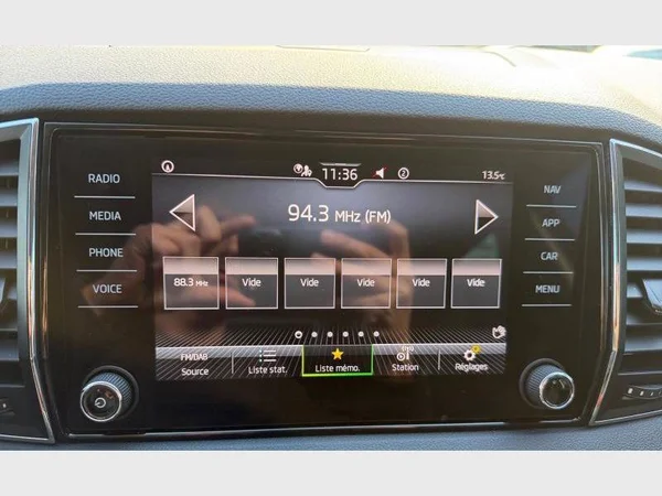 Skoda Karoq (2022) — foto 7 van 29