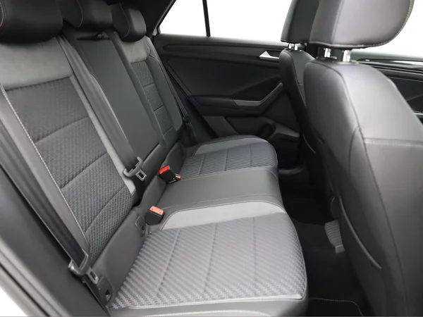 VOLKSWAGEN T-Roc (2019) — foto 24 van 24