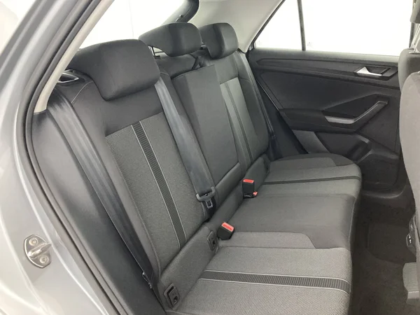 VOLKSWAGEN T-Roc (2022) — foto 29 van 35