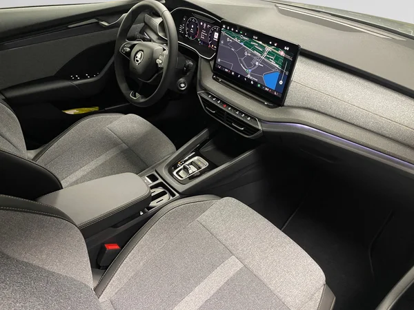 SKODA Octavia Combi (2024) — foto 9 van 15