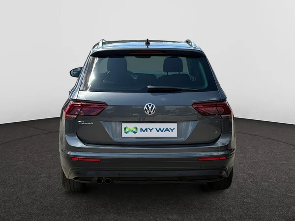 VOLKSWAGEN Tiguan (2019) — foto 23 van 24
