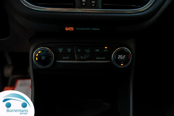 Ford Fiesta (2020) — foto 19 van 35