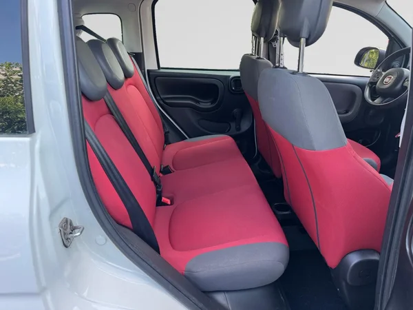 FIAT Panda (2015) — foto 19 van 24
