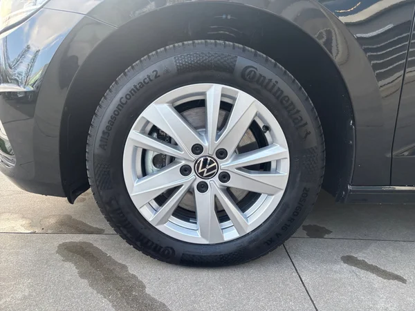 VOLKSWAGEN Touran (2026) — foto 6 van 24