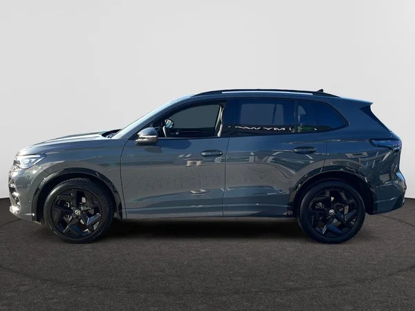 VOLKSWAGEN Tiguan (2026) — foto 13 van 22