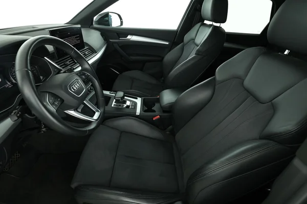 Audi Q5 (2023) — foto 16 van 16