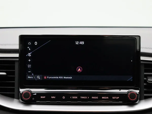 Kia cee'd (2024) — foto 3 van 19