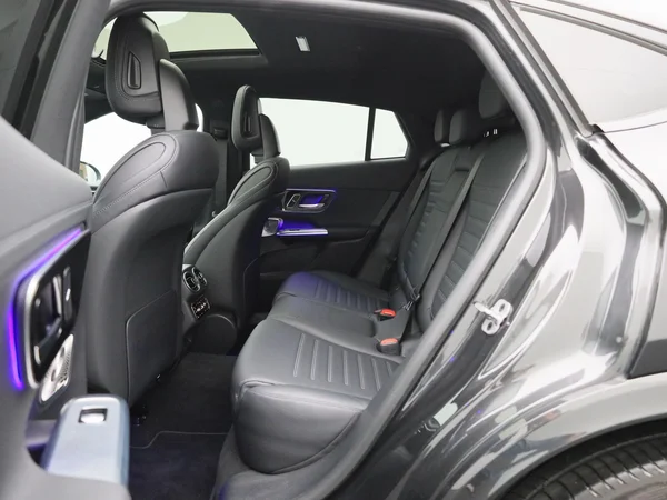 Mercedes-Benz GLC (2024) — foto 3 van 55